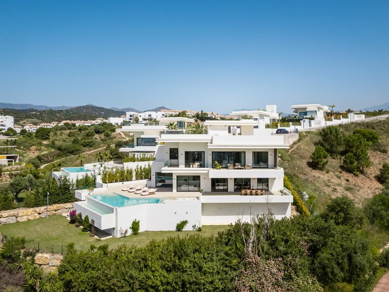 Villa for Sale in Estepona, Malaga 48