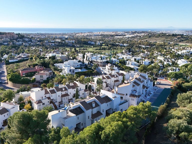 Apartment for Sale in Nueva Andalucía, Malaga 34