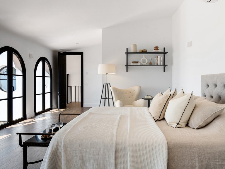 Villa for Sale in Casares, Malaga 13