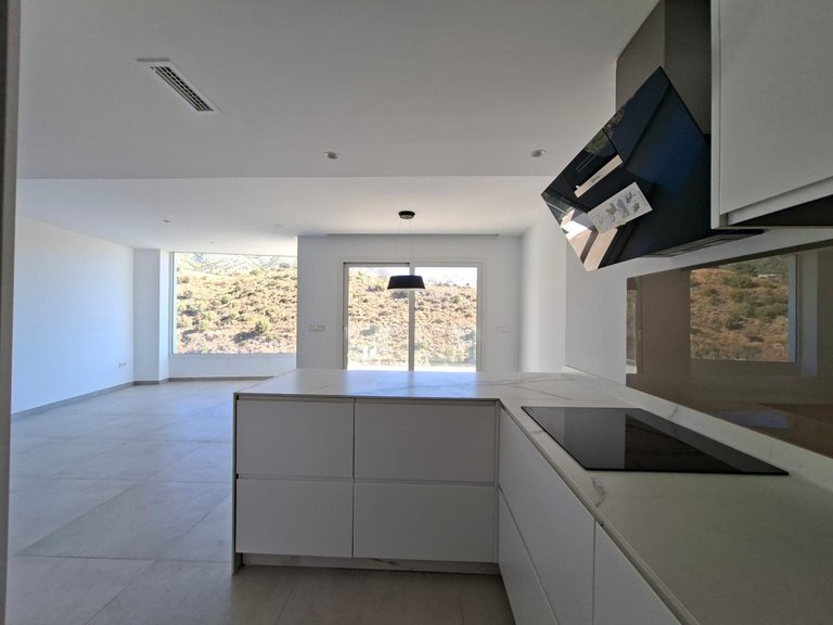 Villa for Sale in Fuengirola, Malaga 12