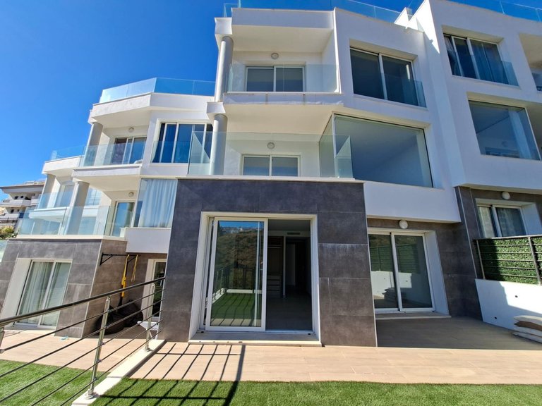 Villa for Sale in Fuengirola, Malaga 3