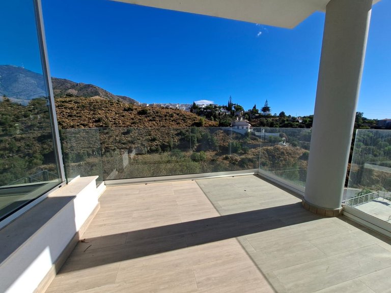 Villa for Sale in Fuengirola, Malaga 40