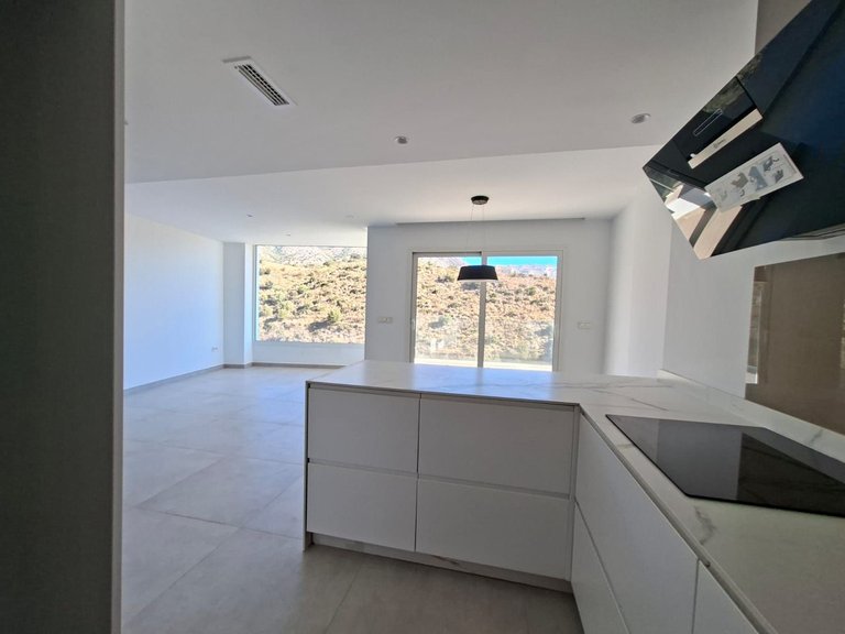 Villa for Sale in Fuengirola, Malaga 42