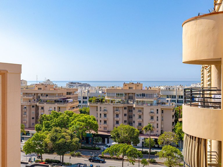Apartment for Sale in Marbella, Malaga 1