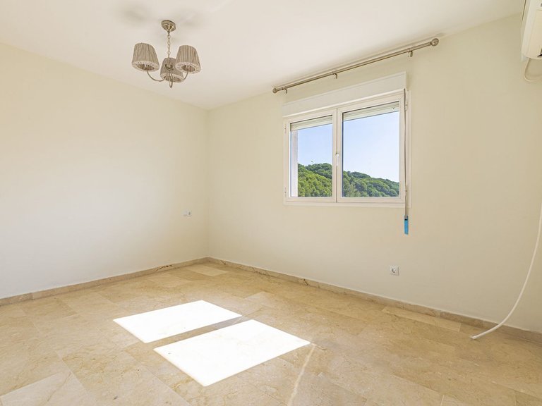 Apartment for Sale in Marbella, Malaga 10
