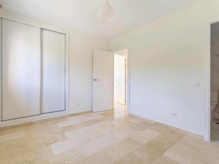 Apartment for Sale in Marbella, Malaga 14
