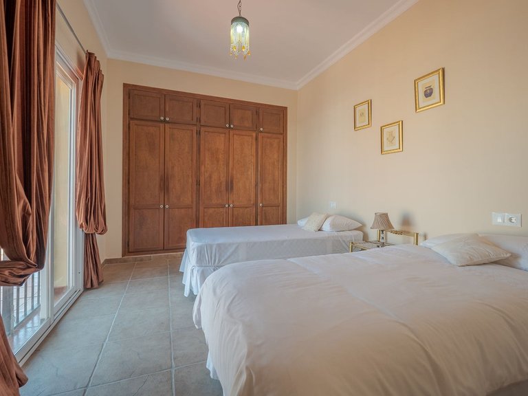 Villa for Sale in Alhaurín El Grande, Malaga 24