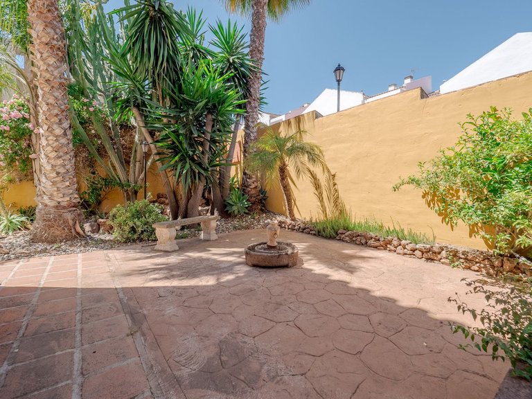 Villa for Sale in Alhaurín El Grande, Malaga 40