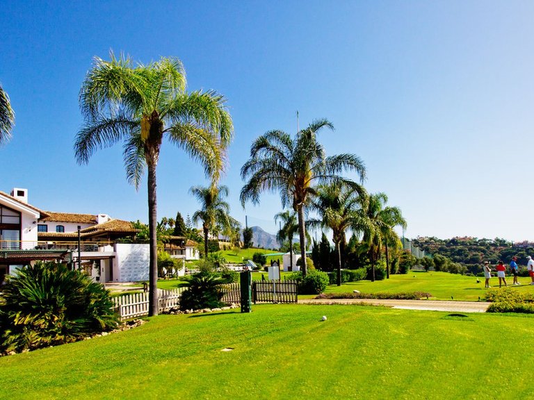 Plot for Sale in Los Arqueros, Malaga 5
