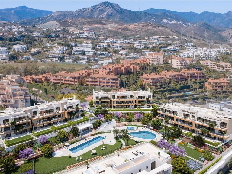 Apartment for Sale in Inland Atalaya, Malaga 2