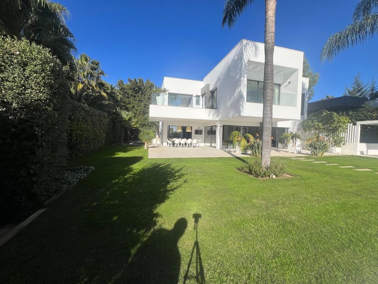 Villa for Sale in Nagüeles, Malaga 18