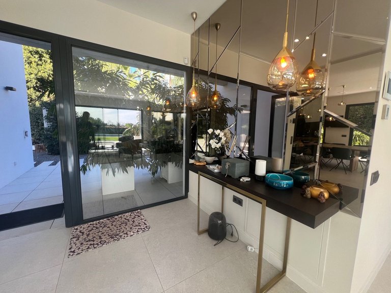 Villa for Sale in Nagüeles, Malaga 30