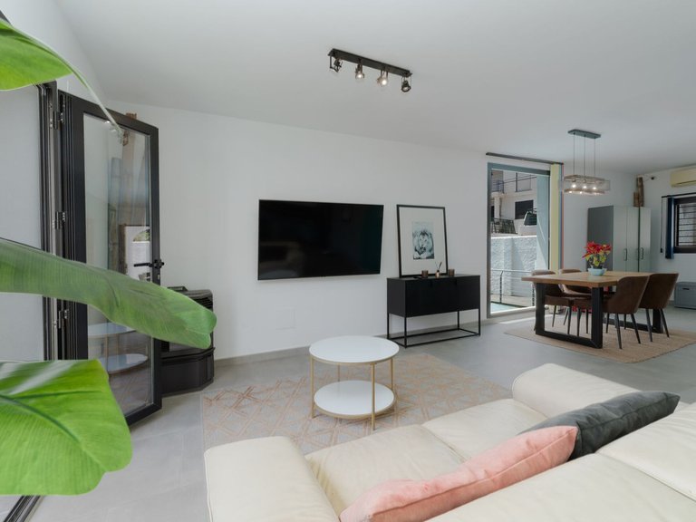 Villa for Sale in Benalmadena, Malaga 5