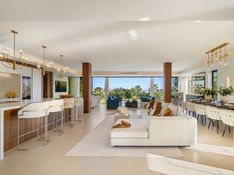 Villa for Sale in Costa del Sol Marbella, Malaga 25