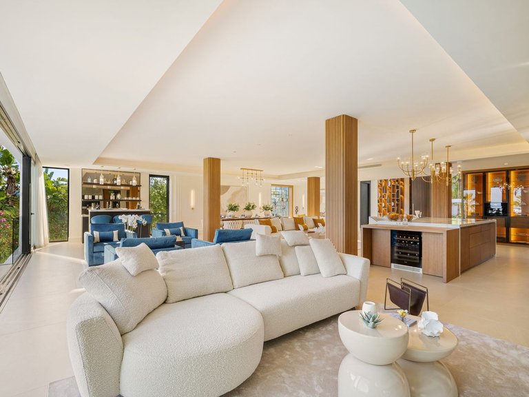 Villa for Sale in Costa del Sol Marbella, Malaga 36