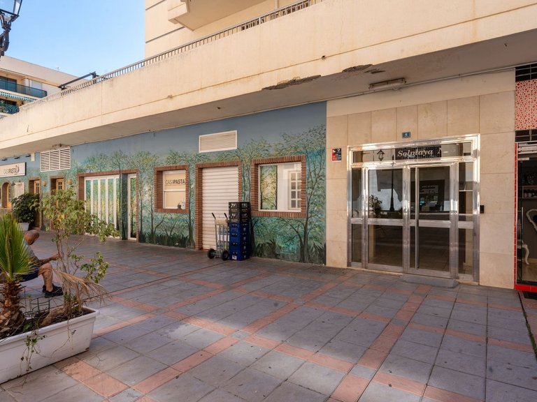Apartment for Sale in Fuengirola, Malaga 28