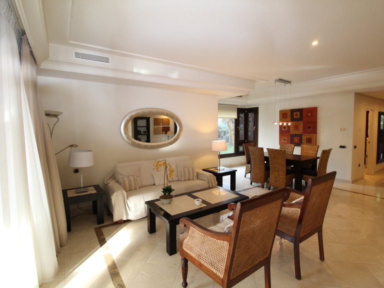Villa for Sale in The Golden Mile, Malaga 15