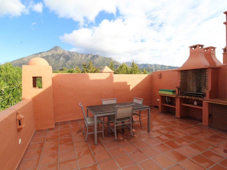 Villa for Sale in The Golden Mile, Malaga 21