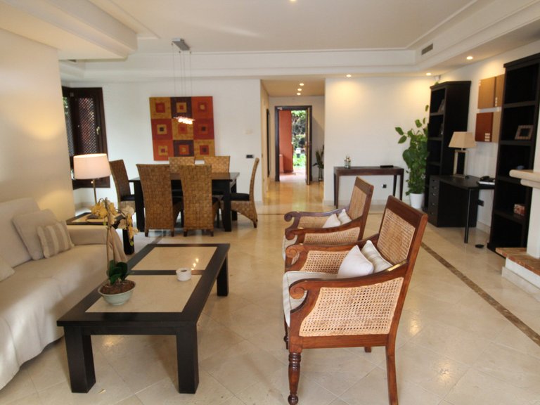 Villa for Sale in The Golden Mile, Malaga 27
