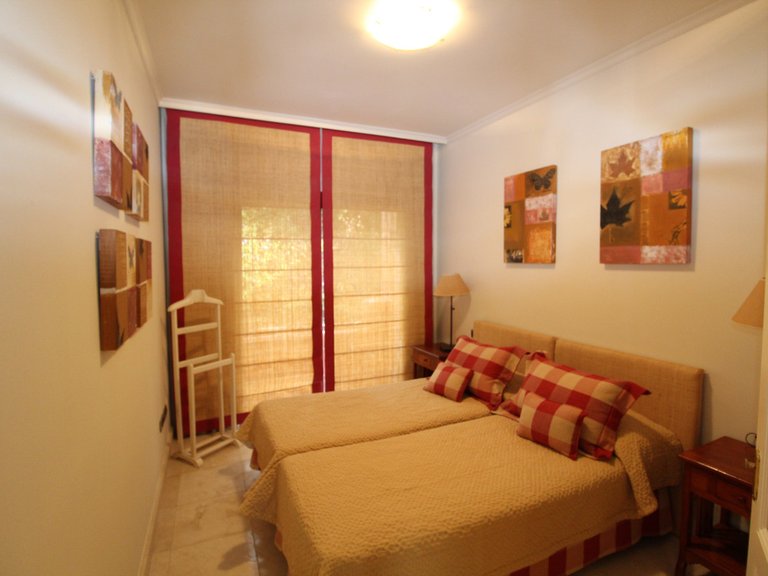 Villa for Sale in The Golden Mile, Malaga 31