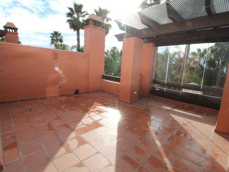 Villa for Sale in The Golden Mile, Malaga 32