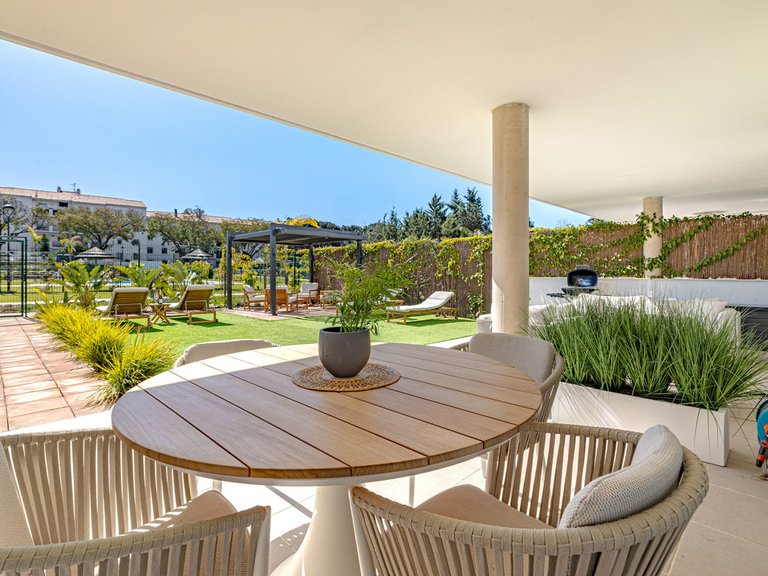 Apartment for Sale in Estepona, Malaga 1