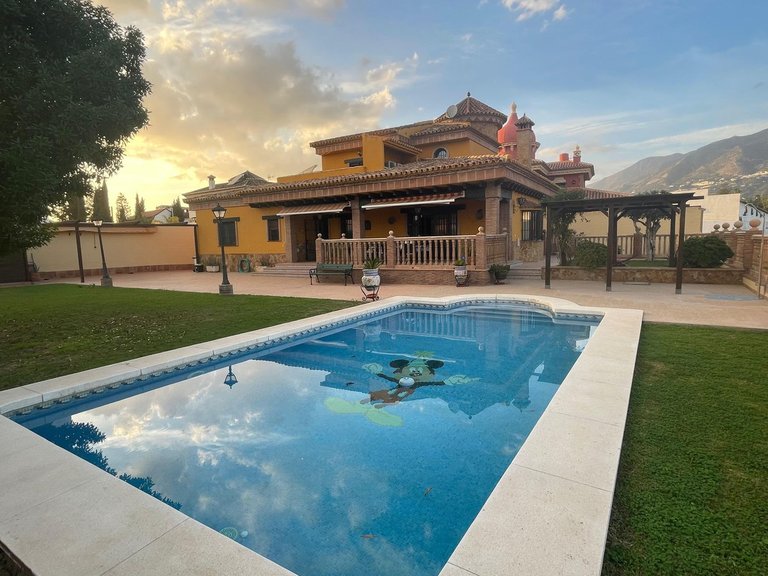 Villa for Sale in Mijas Costa, Malaga 1