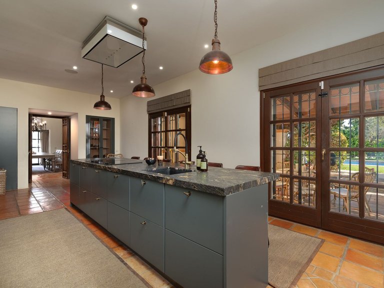 Villa for Sale in San Pedro De Alcántara, Malaga 20