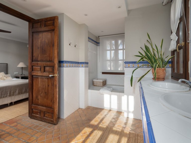 Villa for Sale in San Pedro De Alcántara, Malaga 27