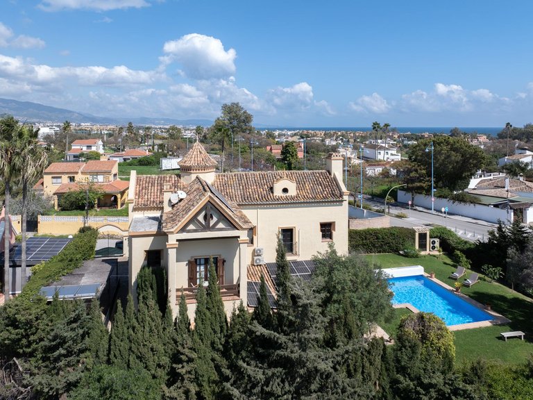 Villa for Sale in San Pedro De Alcántara, Malaga 3