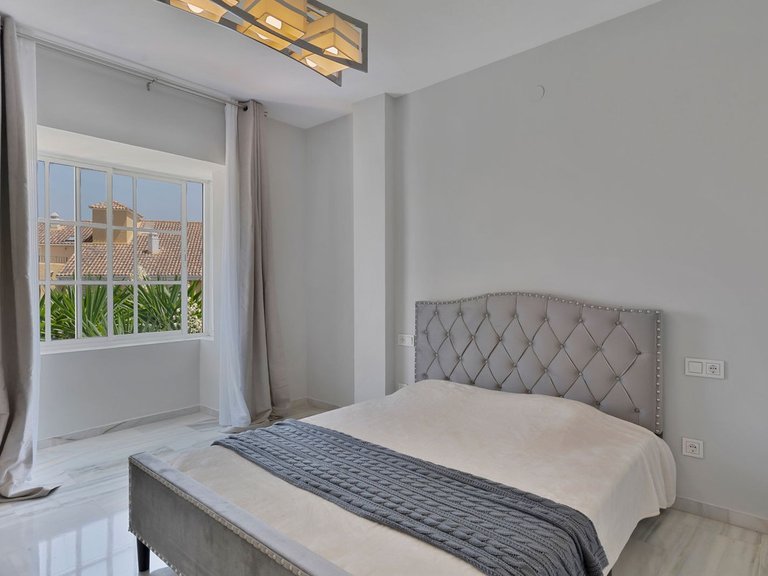 Apartment for Sale in Bel Air, Malaga 10
