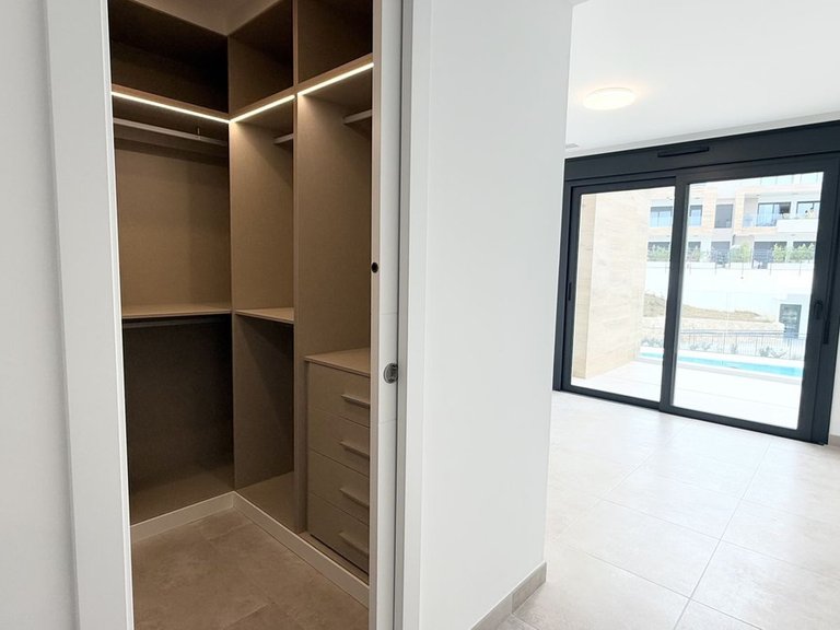 Penthouse for Sale in Estepona, Malaga 24