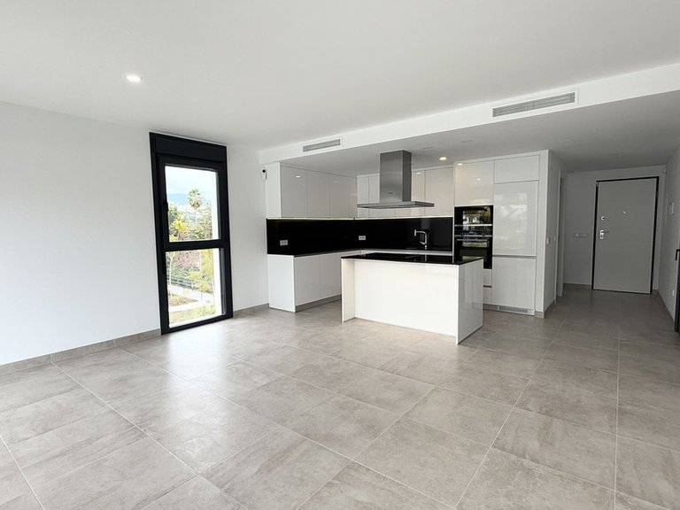 Penthouse for Sale in Estepona, Malaga 8