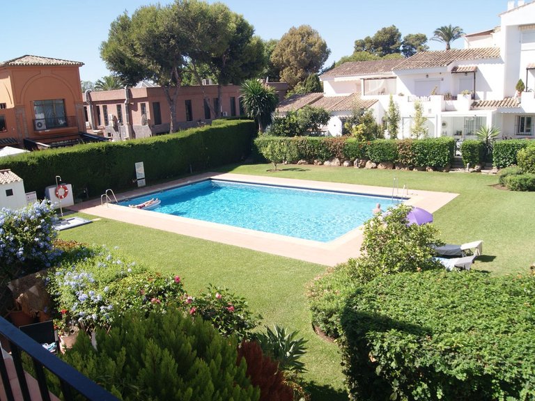Apartment for Sale in El Paraiso, Malaga 1