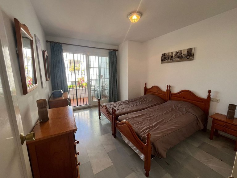 Apartment for Sale in El Paraiso, Malaga 14