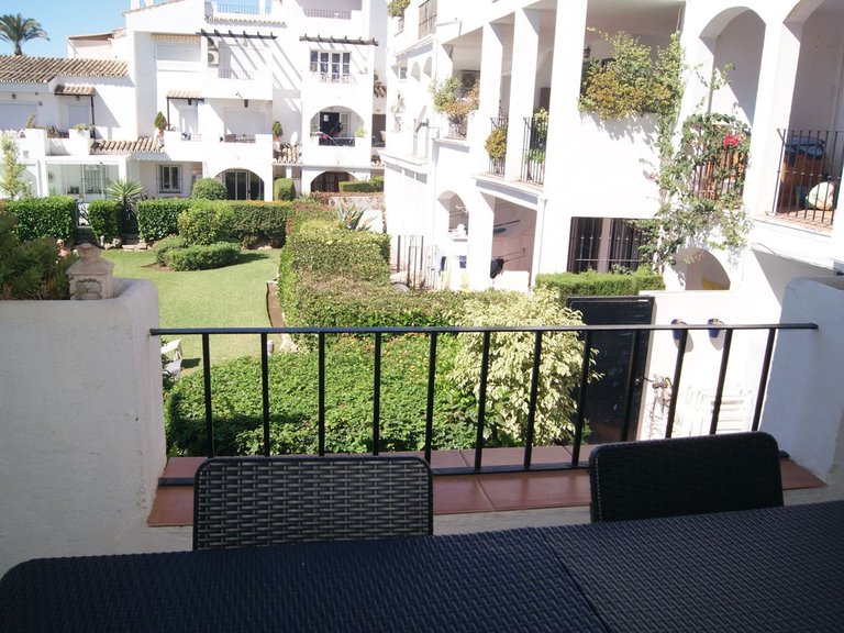 Apartment for Sale in El Paraiso, Malaga 4