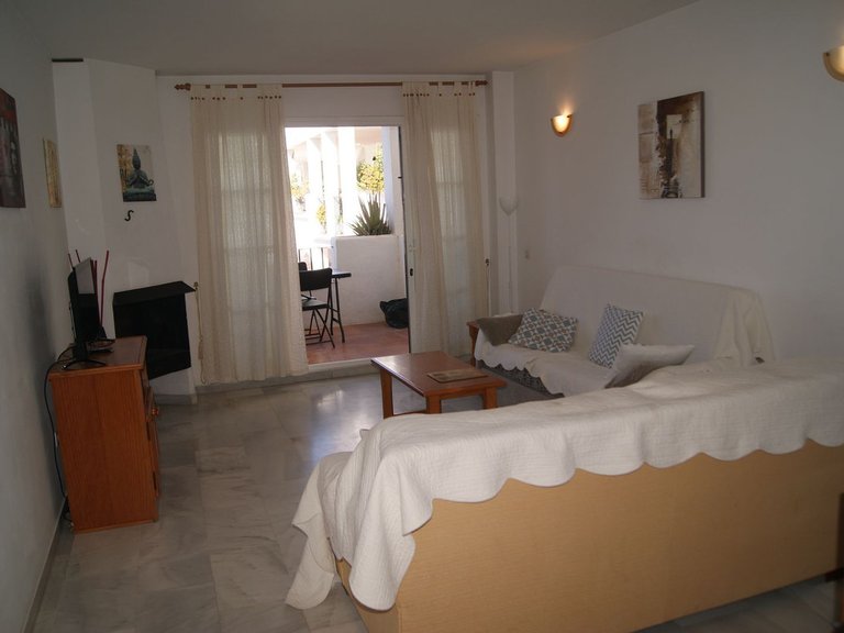 Apartment for Sale in El Paraiso, Malaga 6
