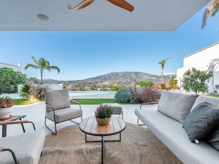 Villa for Sale in Cerros Del Aguila, Malaga 33