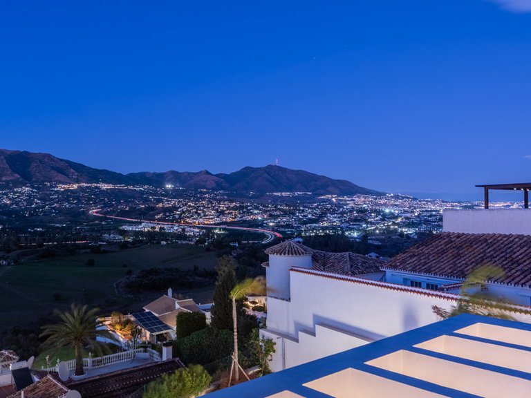 Villa for Sale in Cerros Del Aguila, Malaga 43