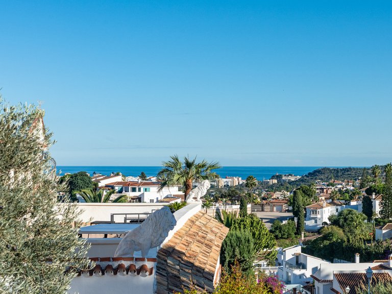 Villa for Sale in Cerros Del Aguila, Malaga 8