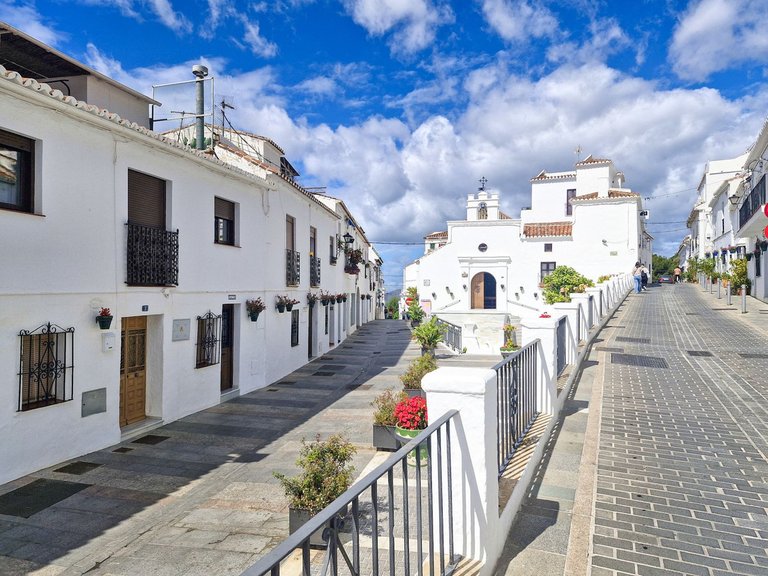 Villa for Sale in Mijas, Malaga 1