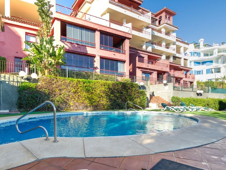 Apartment for Sale in Torrequebrada, Malaga 21