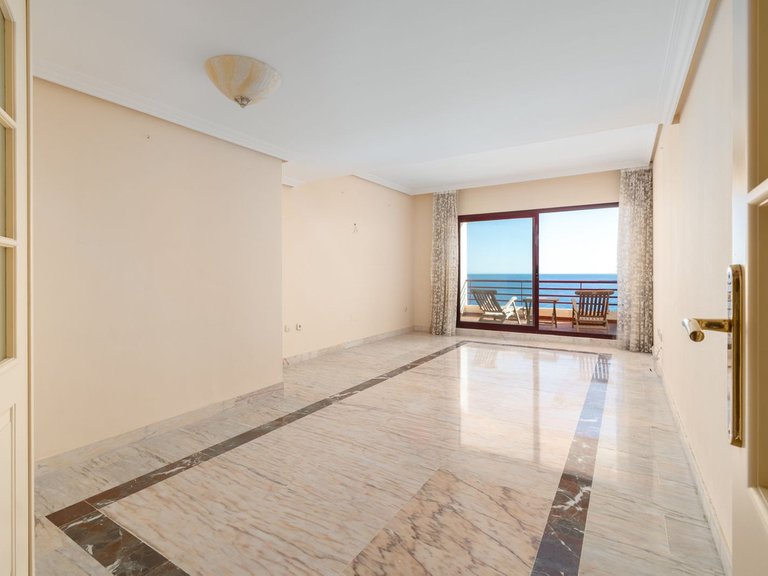 Apartment for Sale in Torrequebrada, Malaga 6