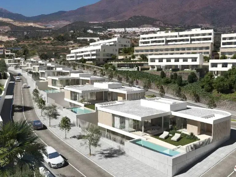 Villa for Sale in Costa del Sol Estepona, Malaga 15