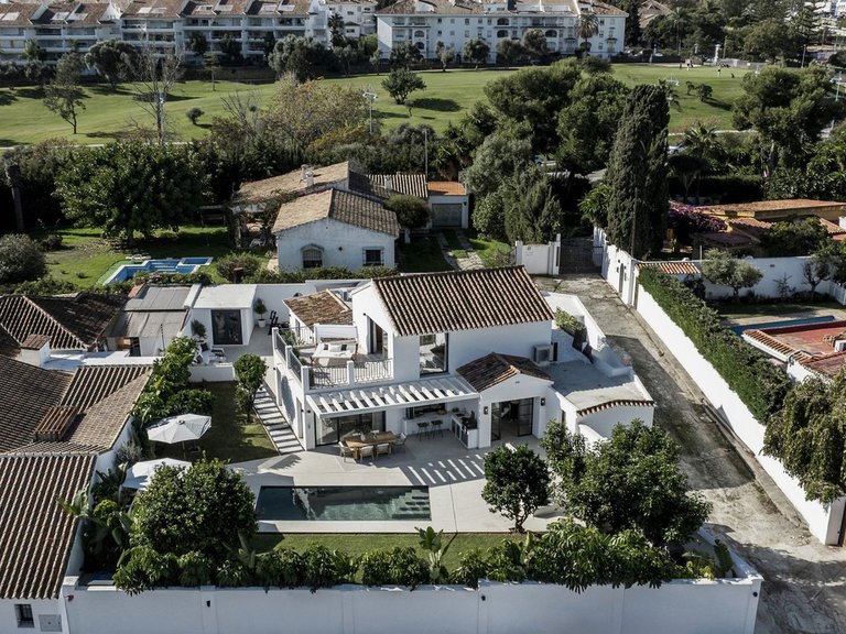 Villa for Sale in Costa del Sol Marbella, Malaga 32