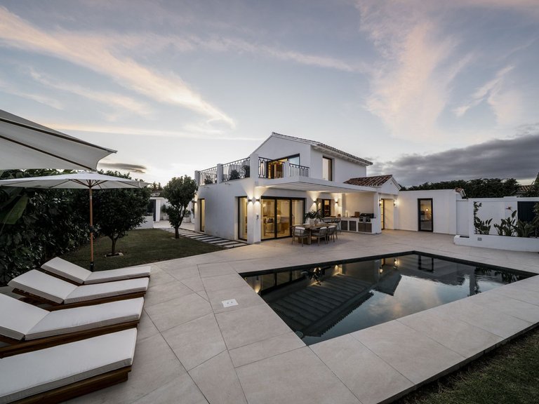 Villa for Sale in Costa del Sol Marbella, Malaga 6