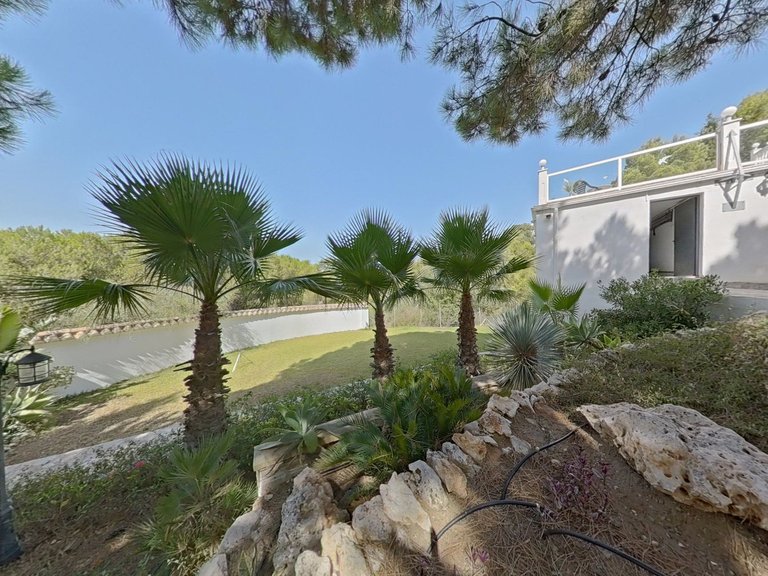 Villa for Sale in Inland Valtocado, Malaga 15