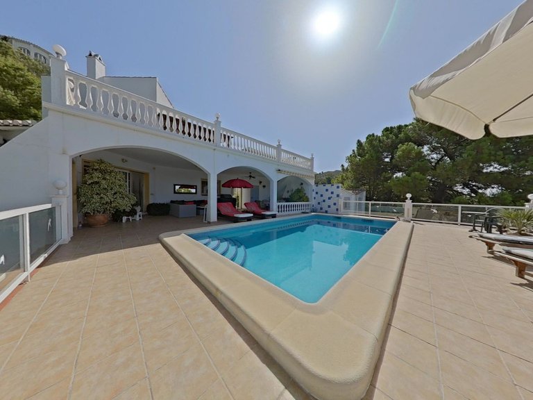 Villa for Sale in Inland Valtocado, Malaga 27