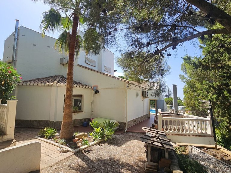 Villa for Sale in Inland Valtocado, Malaga 29
