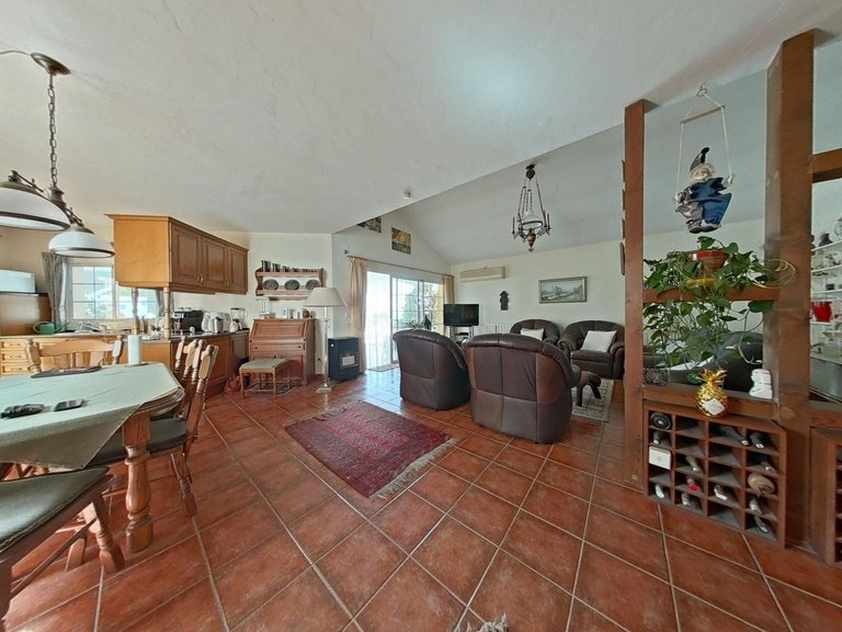 Villa for Sale in Inland Valtocado, Malaga 5